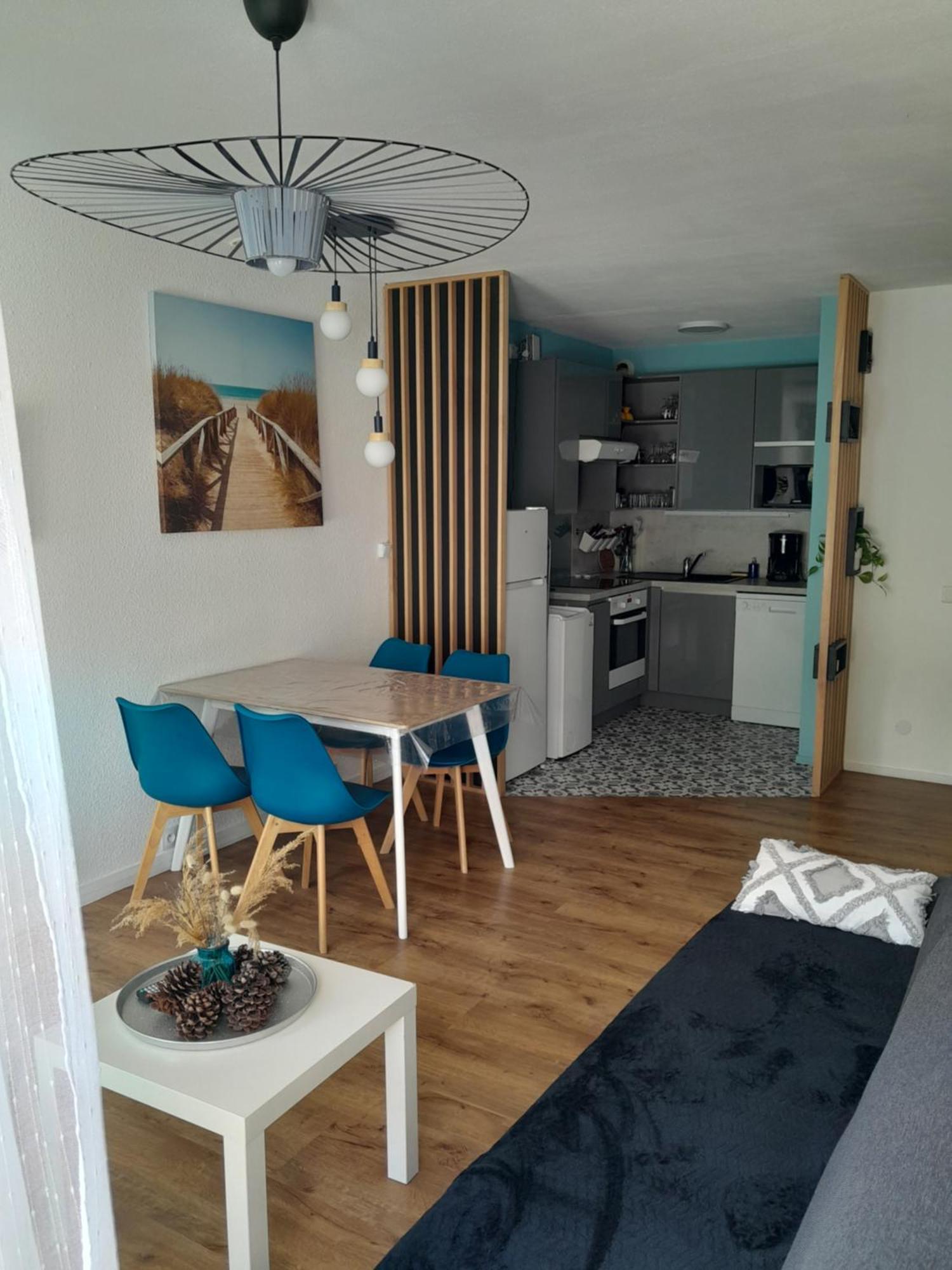 Joli 2 Pieces Sur Le Port Avec Piscine, Terrasse, Parking Lejlighed Capbreton Eksteriør billede